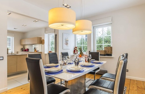 Plavniekkalns House | Lovely villa Sofia near lake Baltezers