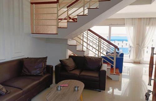 Grogol Villa | Lovena Luxury Homestay Solo