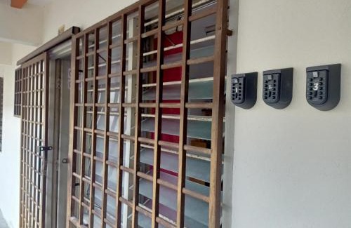 Batu House | Low Budget Economy SingleBed Bedroom in Aman Puri, Kepong