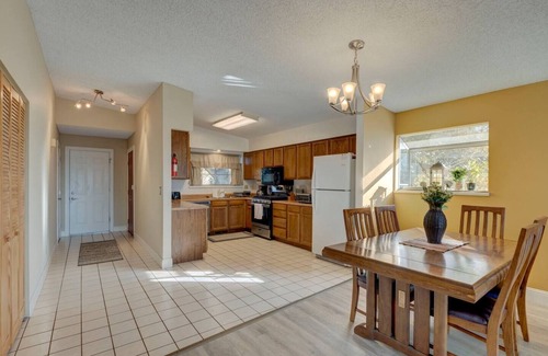 Northeast Reno House | *Low Rates *Skyline Escape~Reno~UNR~Tahoe~Casinos