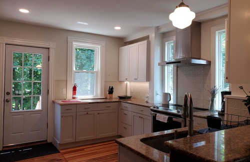 Northampton House | Low-scent, historic, well-located, downtown house