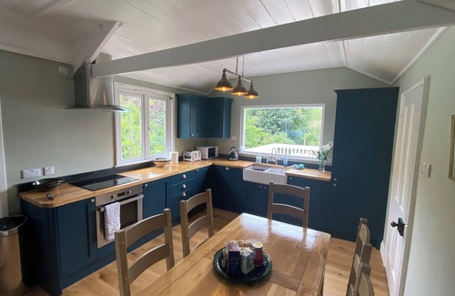 Bodmin Ski Chalet | Lower Hill Cottage w/Swedish Hot Tub