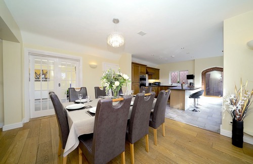 Stoney Stretton Cottage | LOWER LODGE, family friendly, luxury holiday cottage in Alberbury