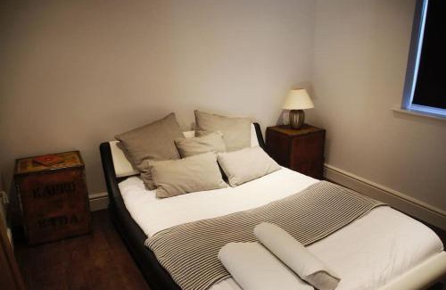 Broadwas House | Lower Tundridge Cottage