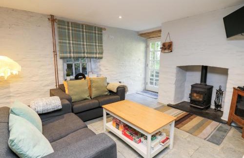 Tan-y-groes Apartment | Lower Vestry