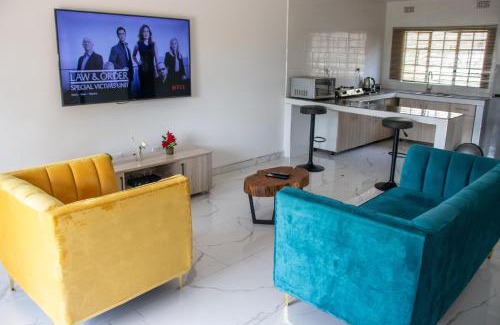Central Apartment | Lowin Suites-One-Bed Apartments