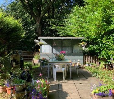 Longcroft House | Lowood Cottage