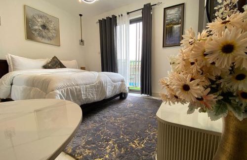 Bono East Region Apartment | Loxwood house by Belrose luxury apartment