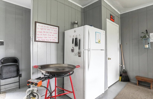 Loysville House | Loysville Charm Meets Cabin 3-Bedroom with A/C, Fitness Room & peaceful Living