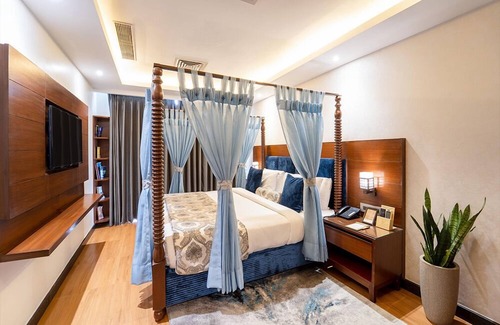 Bullawala Hotel | LP Vilas