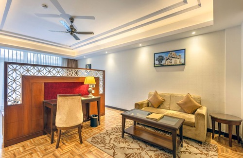 Bullawala Hotel | LP Vilas