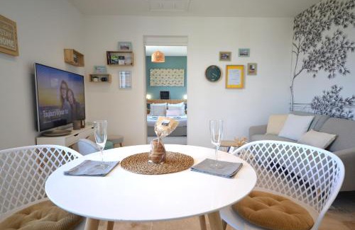 La Richardais Apartment | LR1 - Vue mer & Plage à pied - Ressourçant & paisible