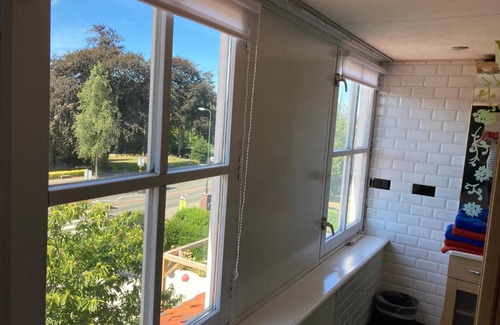 Boisotkade Bed & Breakfast | Luc's place, Waterbed grote kamer