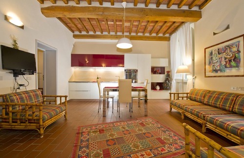 Lucca Historical Center Apartment | Lucca Holiday Rental Apartment in the historical medieval old town