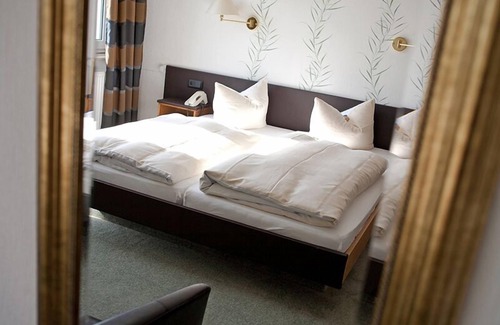 Freienohl Hotel | Luckai Hotel Restaurant