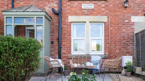 Rodborough House | Lucknow Cottage