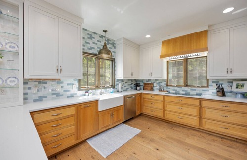 Unionville House | Lucky 13 Farms - Secluded Estate w/Heated Infinity Pool