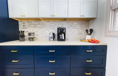 Sullivan House | Lucky Stone Retreat - private beach & Acadia view