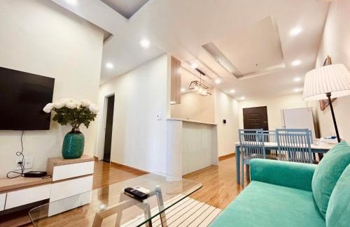 Phu My Hung Apartment | Lucy Home 2BR Scenic Valley 108