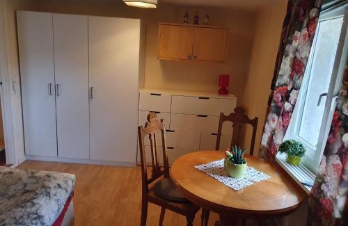 Ljungbyholm Apartment | Lugnt boende Intill Ljungbyån