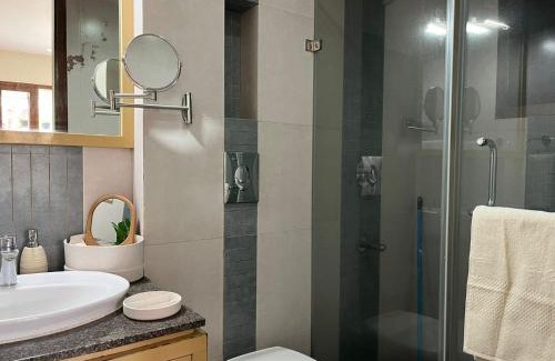 Koramangala Bed & Breakfast | LUHO Grande