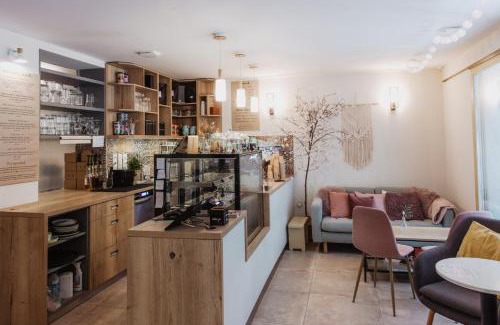 Vac Bed & Breakfast | Lujza & Koriander