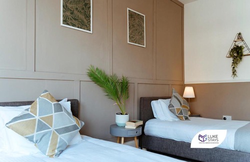Gateshead Apartment | Luke Stays -Whitehall Road