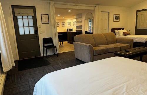 Balsam Lake Apartment | LumberJill Lodge Room 10