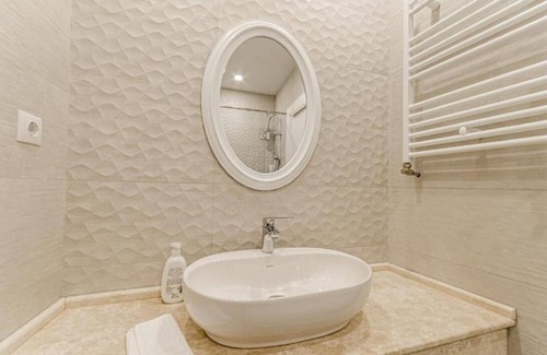 Historic Center Hotel | Lumiere House Sibiu-Suite Junior Familiar