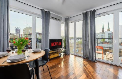 Praga Apartment | Lumina 3-room apart with large terrace