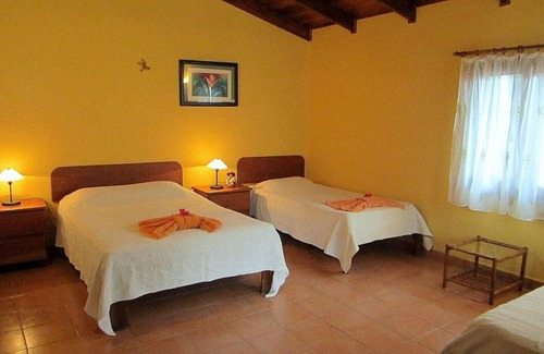 Tajo Alto House | LUSH APARTMENT, SWIMMINGPOOL WITH GREAT OCEANVIEW