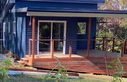 Bonville House | Lush Green Surrounds on Bonville Creek, Close to Sawtell Beaches