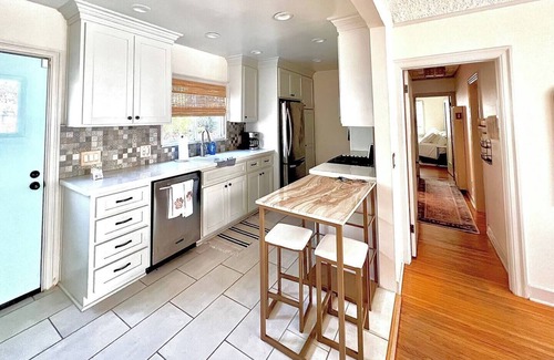 Circle Area House | Lush Hot Tub Hacienda I 2BR Coastal Retreat I Golfnn