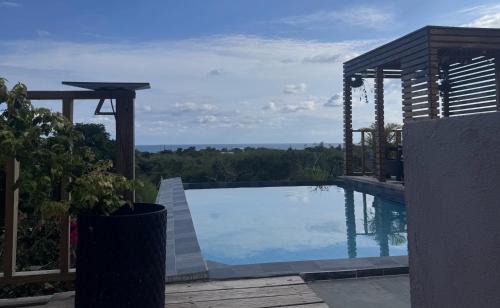 Treasure Beach Villa | Lush Relaxing Coastline Villa with Private Pool