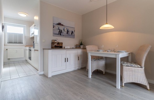 St. Peter-Ording Apartment | Lütsche Stuv 11 - Apartment house Deichbude am Strand - 1a location to the main beach