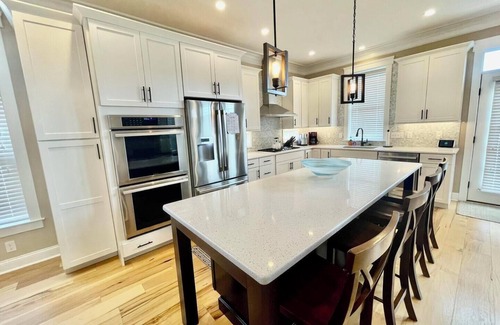 The Pines House | Lux 6BR Home w/Private Saltwater Pool – Walk to Beach, Dining & Boardwalk!