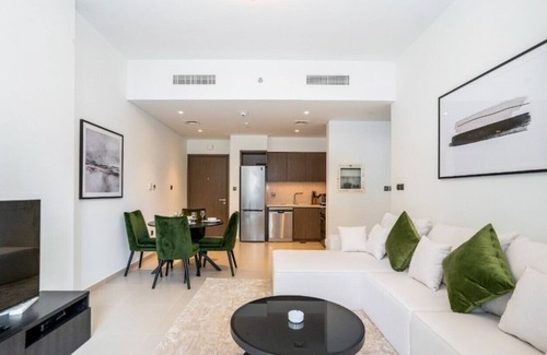Al Sufouh 1 Apartment | Lux Apartment, ACT One, 7 Min to Burj Khalifa