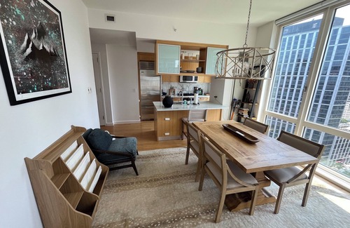 Manhattan Apartment | Lux apartment in Battery Park City with great views, fitness room & roof deck