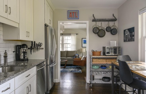 Piedmont Heights House | Lux Family-Friendly Midtown Bungalow 2BR- 2BA - 5 min walk to the Beltline