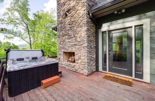 Warrensville House | Luxe Appalachian Mountain Cabin with Hot Tub, Views