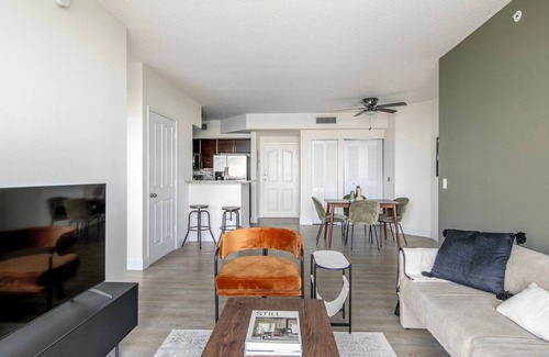 Douglas Apartment | Luxe Coral Gables 2BR w/Gym, Pool & W/D, nr Shopping, by Blueground