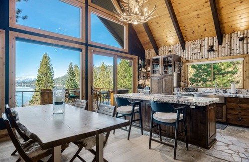 Incline Village Cabin | Luxe Lake View Lodge sleeps 18; Full-gym, Spa, & Firepit.