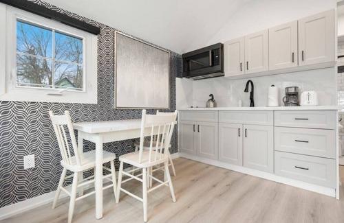 Port Dover Condo | Luxe Lodges on Lake Erie ~ Bunkie ~ Beach Access