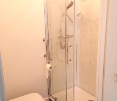 Rainham House | Luxe Medway Bungalow, Adapted, Rainham, Gillingham
