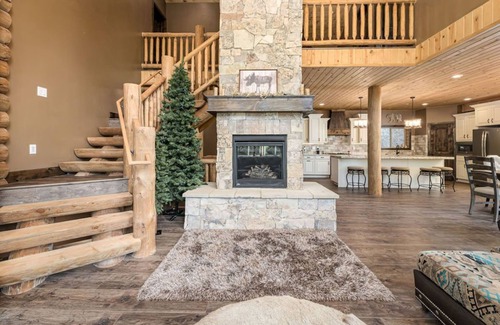 Timber Lakes Cabin | Luxe Mountain Cabin Escape & Outdoor Adventure | 27 mi to Park City Sundance