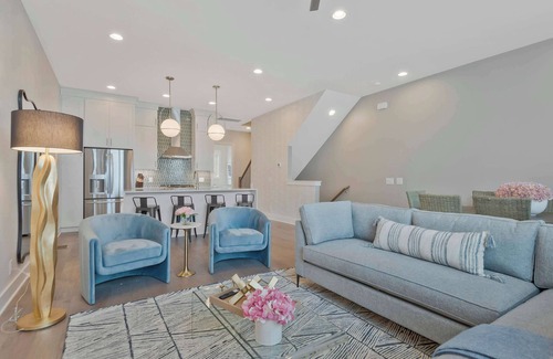 Hurwood Heights House | Luxe Music City Show House! Walk to Geodis Park!