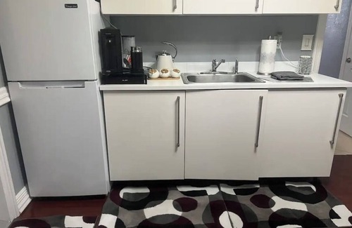 Olympia Heights Apartment | 🌺Luxe Paradise: Post-Op Style Edition🌺