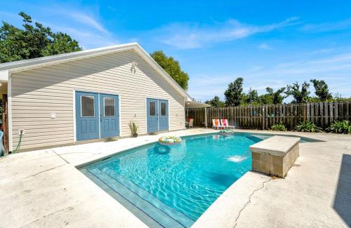 Lynn Haven Apartment | Luxe Pool Casita w Saltwater Pool 25 Min to PCB