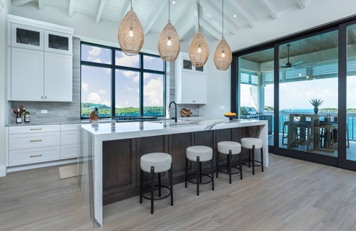 Staniel Cay Villa | LUXE: RENT 3 WAYS:ENTIRE ESTATE, UPPER or LOWER LEVEL. EACH HAS PRIVATE ENTRANCE