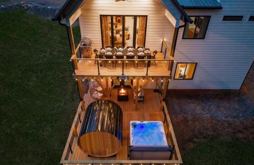Arden House | Luxe Scandinavian Chalet